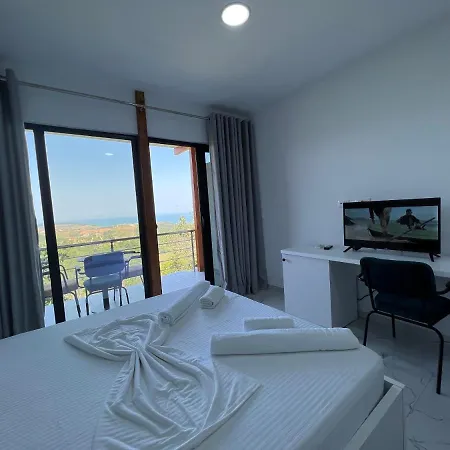 Restorant Xheni Otel Dıraç