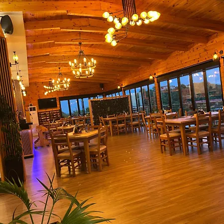 Restorant Xheni Hotel